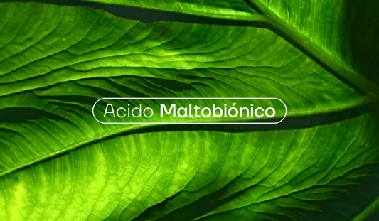 "Ácido maltobiónico" escrito en letra color blanco sobre un fondo color verde